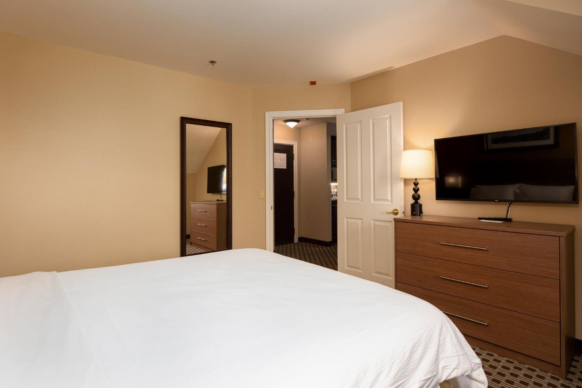 Holiday Inn Express & Suites Tremblant By Ihg Mont-Tremblant Eksteriør bilde