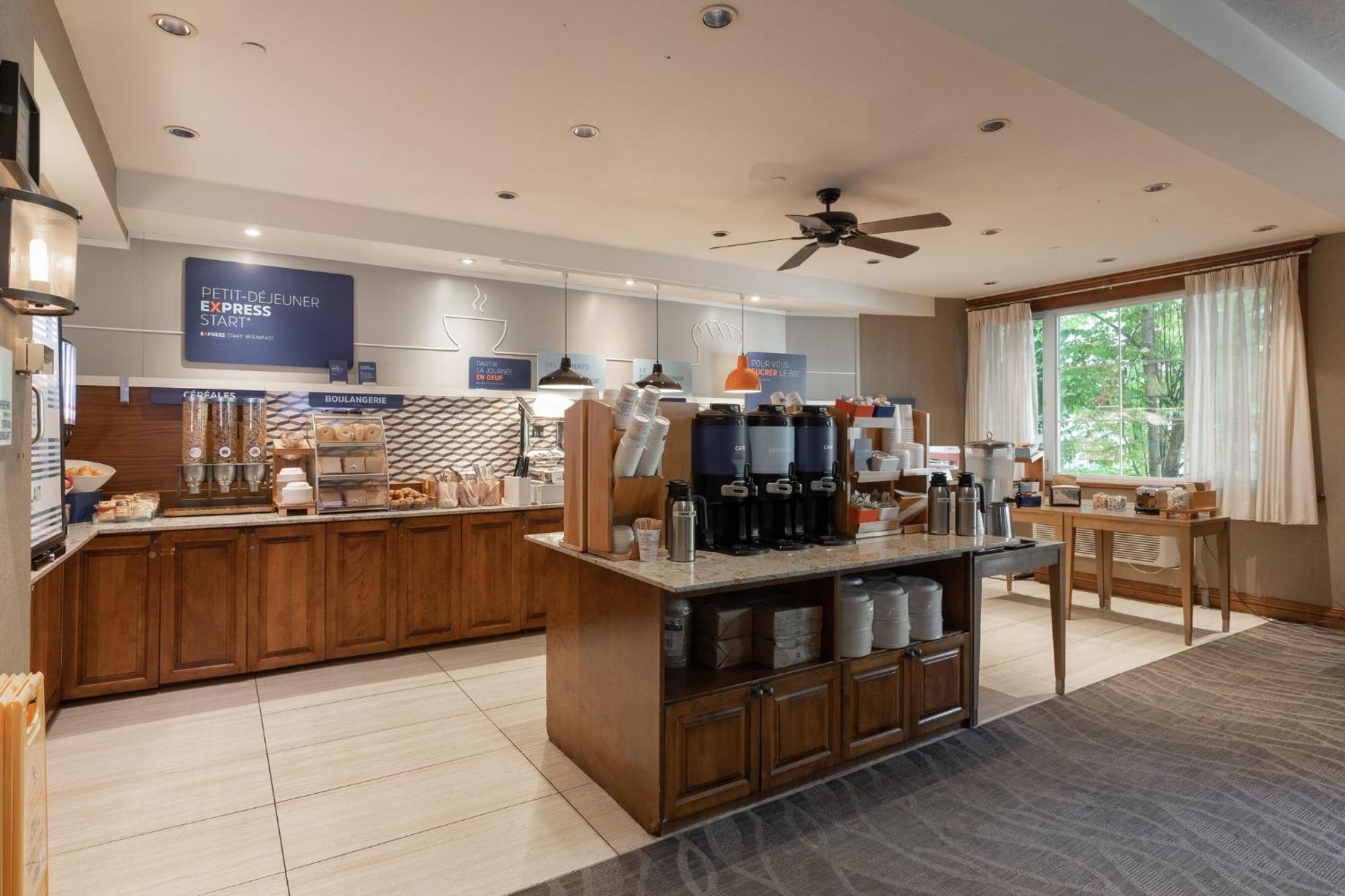 Holiday Inn Express & Suites Tremblant By Ihg Mont-Tremblant Eksteriør bilde
